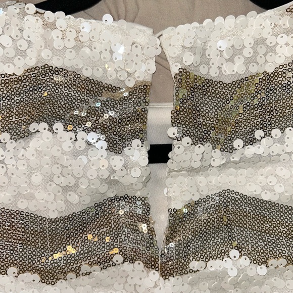 ✨ Cropped Sequin Top - Picture 11 of 11